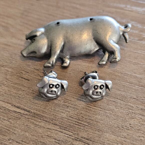 Vintage Pewter Pig Brooch with inset matching Piglet Earrings - Picture 2 of 6